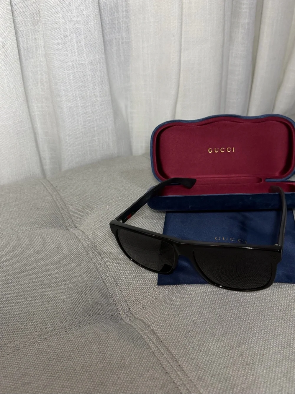 Gucci Black Sunglasses with Blue Velvet Case and Burgundy Interior